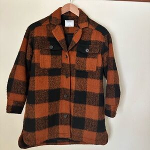 Old Navy Women's Teddy Jacket - Black and Brown Plaid